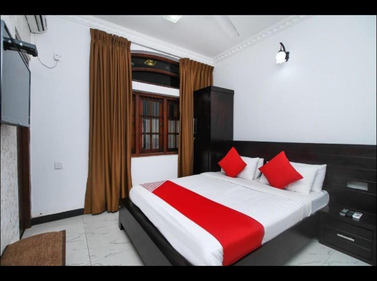 Oyo Motelvip Kolombo Dış mekan fotoğraf